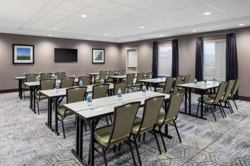 Hampton Inn by Hilton Sikeston - 회의실/연회장