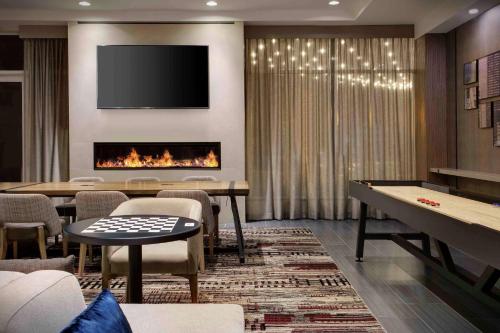 DoubleTree by Hilton Chicago Midway Airport, IL in Bedford Park, USA