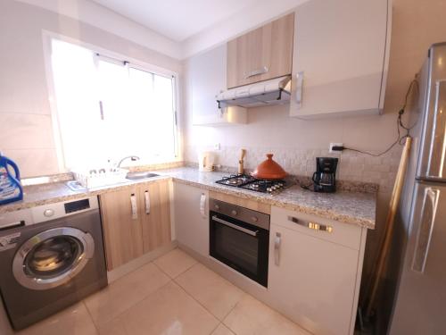 kuchnia, Sidi Rahal Blue View, Beachfront wide seaview with pool in Sidi Rahal