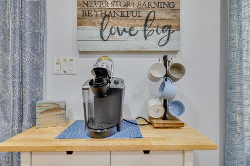 Charming Poconos House with Deck Community Perks! in Tobyhanna, USA