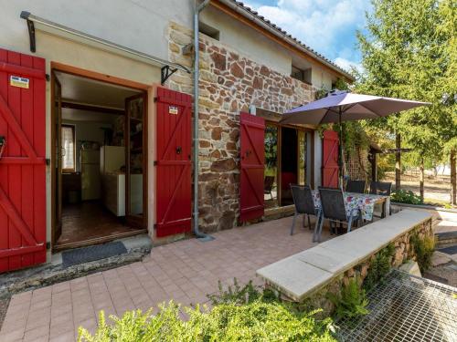 Hotelli välisilme, Country House near Parc du Morvan with Pool in Tintury