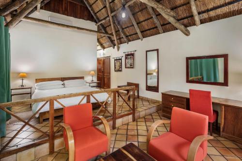 โรงแรมโปรเทีย ลูซากา ซาฟารี ลอดจ์ (Protea Hotel Lusaka Safari Lodge) in นโตโวโลโล