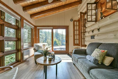 Caribou Cottage