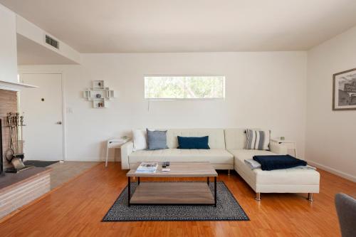 30 PCT OFF! Malibu Peaceful Getaway, Beach, Ocean in Malibu