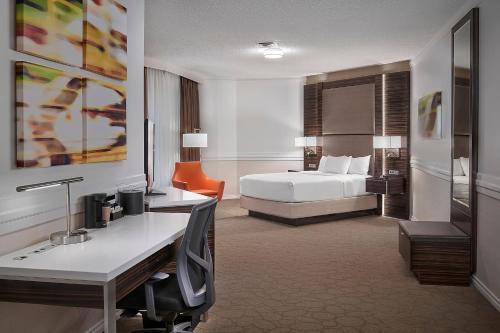 Delta Hotels by Marriott Edmonton Centre Suites