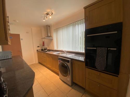 Cosy 3BR Home Close to Villa Park Castle Bromwich off the M6