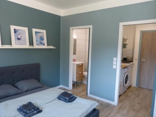 Studio/Bureau Wifi, propre et fonctionnel - Apartment - Cluses