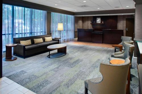 Courtyard by Marriott New Haven at Yale