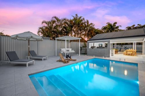 Paradise Palms Mooloolaba - Beach House