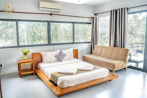 Deluxe Double Room with Balcony room in Saline Residence