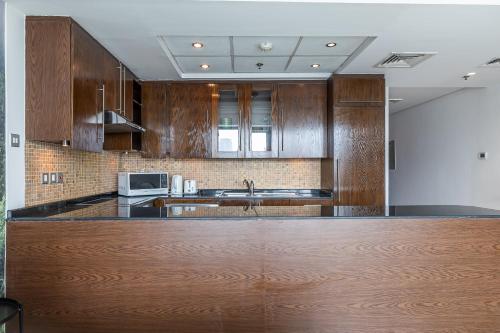 Spacious Studio in Downtown I 8 Boulevard Walk - image 10