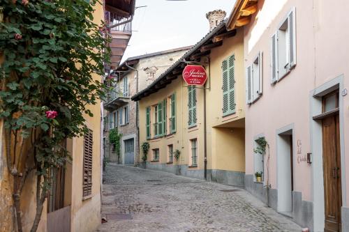  Residenza Isolina in Monforte dʼAlba