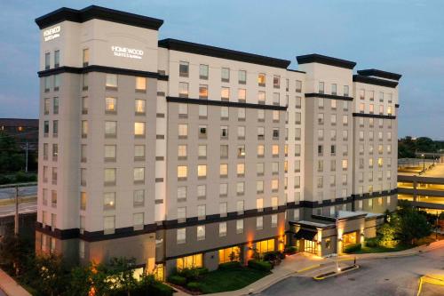 Homewood Suites by Hilton St. Louis - Galleria