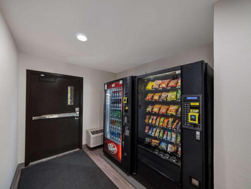 WoodSpring Suites Fort Worth Trophy Club - image 9