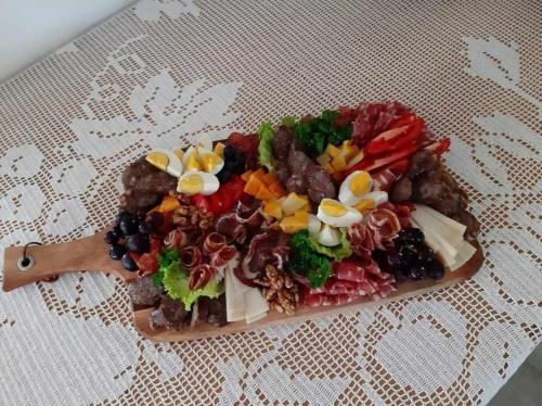 Toit ja joogid, Turistično - Izletniška kmetija Žerjav (Turisticno - Izletniska kmetija Zerjav) in Pisece