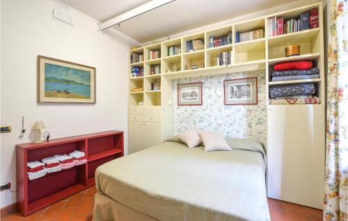 Nice Apartment In Rogno With Wifi