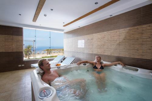 Pemandian air panas, Concorde Moreen Beach Resort & Spa - All Inclusive in Qesm Marsa Alam