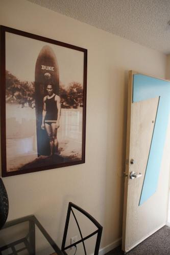 Huntington Surf Inn - image 7