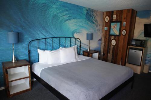 Huntington Surf Inn - image 14