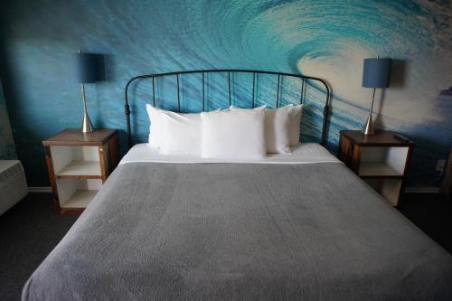 Huntington Surf Inn - image 12