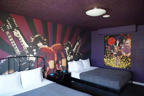 Huntington Surf Inn - image 9