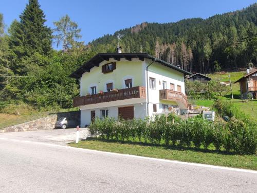 A&J House in Canal San Bovo