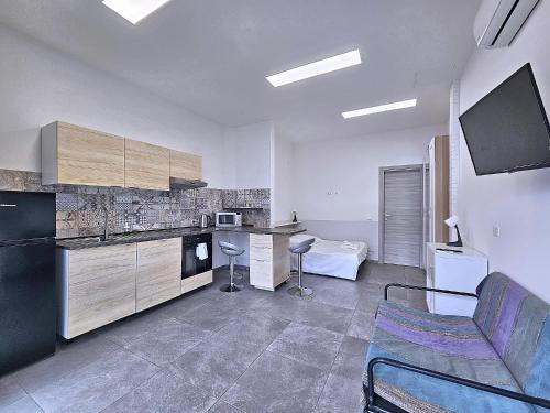 La Ca' Pezzana Affittaly Apartments Room Type - Comfort Triple Room with Shower