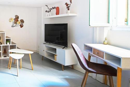 Cosy studio - Best location - Tap to explore photos