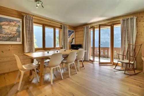 Renovated Flat Next to Cable Car in Champéry, Schweiz