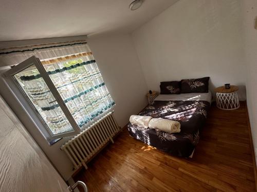 65m2 Apartment, 3 Rooms Skopje, Karpos, Skopje (photo 9)