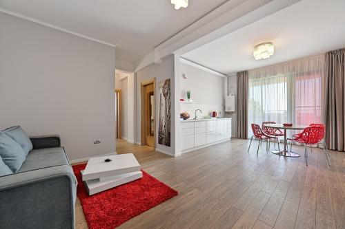 Tomis Garden Aparthotel - image 8