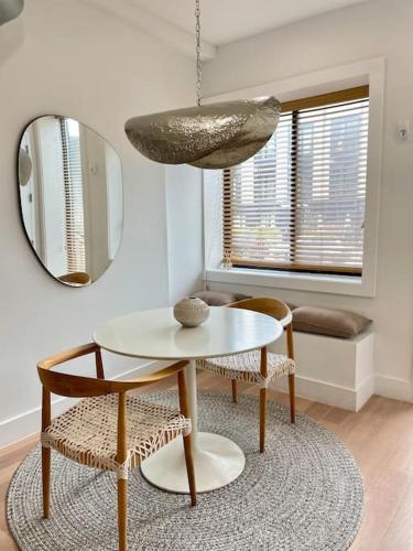 Minimalist Brooklyn Gem to Yourself in Brooklyn, USA