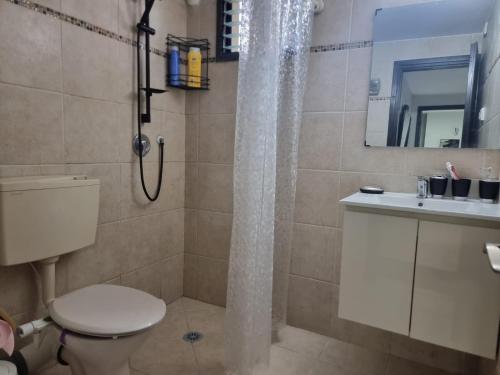 B&B Amit 18 minutes from the airport - אירוח כפרי עמית 18 דקות משדה תעופה in Petah Tikva