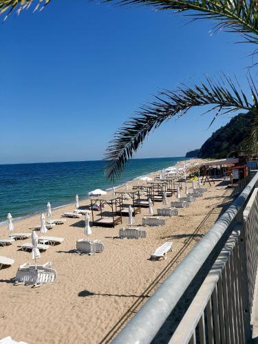 Прекраснные апартаменты с панорамным видом на море, Byala (Foto 9)