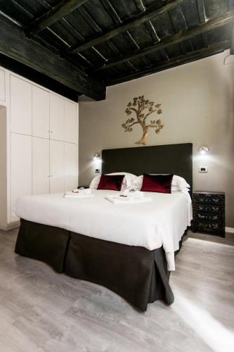 Navona First Rooms - image 11