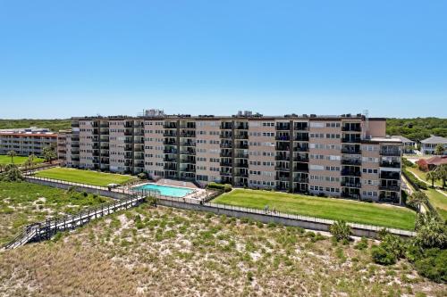 Panoramic Oceanview Condo