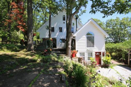 . The Oaks Lake House