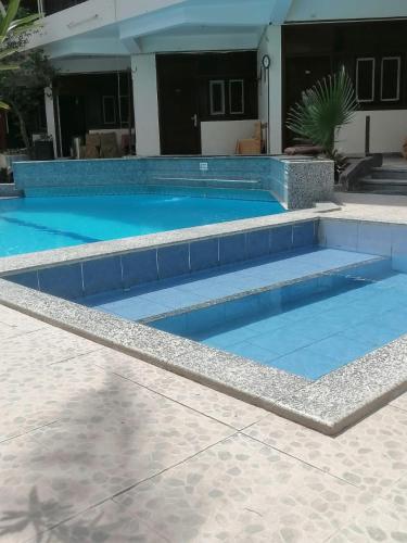 King Room with Pool View image 10