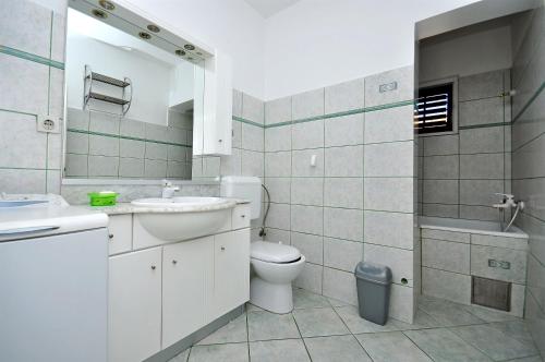 Two-Bedroom Apartment image 2