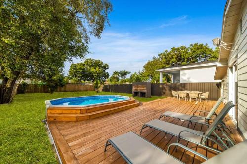 Home In Fort Lauderdale 3 Bedrooms & private pool! in Fort Lauderdale, USA