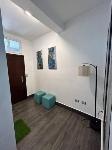 One-Bedroom Apartment image 10