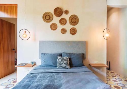 Luxury Studio w/ private patio, next to Holistika