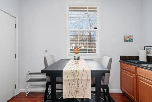 Iekārtas, Cozy 1 bdr/1br near downtown in Rosemont (CA)