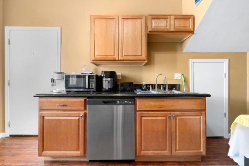 Iekārtas, Cozy 1 bdr/1br near downtown in Rosemont (CA)