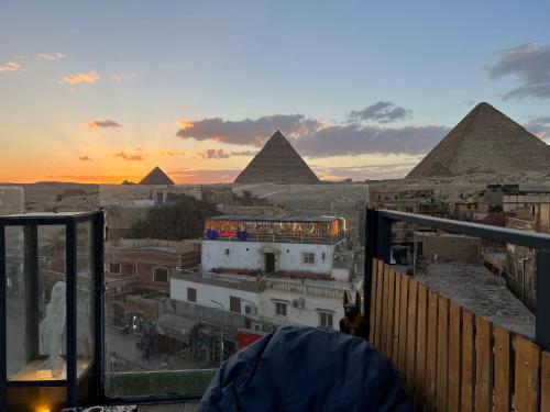Pyramids Top guest house - image 3