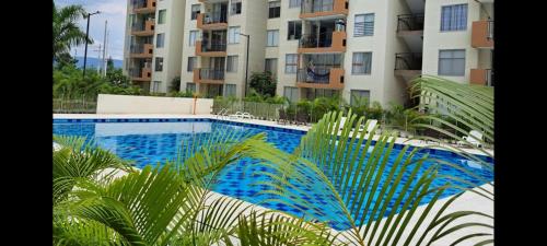 Apartamento con vista a la piscina