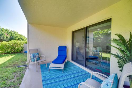 Cocoa Beach Condo with Community Pool and Hot Tub! thumb 2