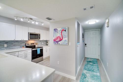Cocoa Beach Condo with Community Pool and Hot Tub! in Cocoa Beach, USA