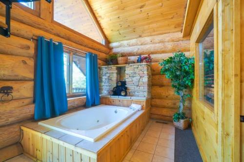 Mammoth Views cabin in Gatlinburg, USA