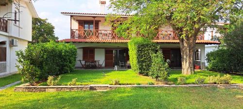  Mikiverna Houses By Miltiadis in Kalivia Poligirou